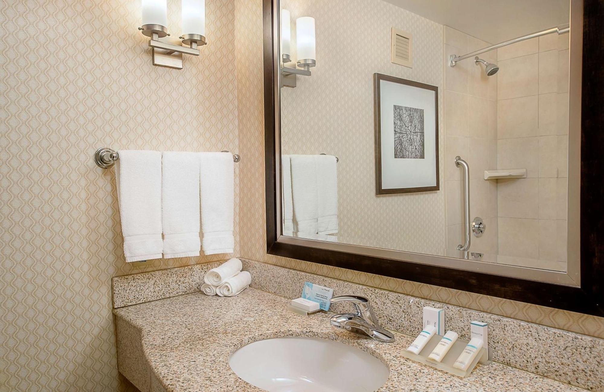Hilton Garden Inn St. Louis Airport Berkeley Zewnętrze zdjęcie